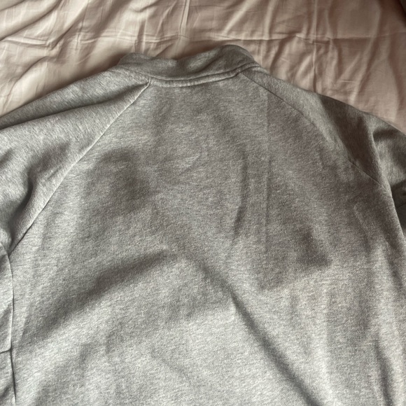 Discontinued Nike Half Zip - Picture 2 of 3